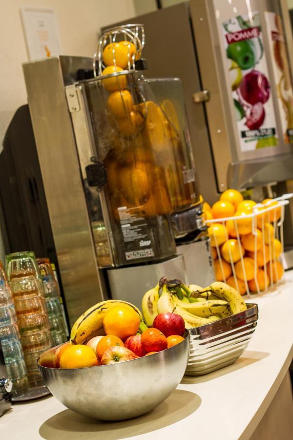 Ibis Styles Bethune Bruay La Buissiere Bagian luar foto