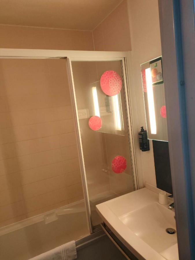 Ibis Styles Bethune Bruay La Buissiere Bagian luar foto