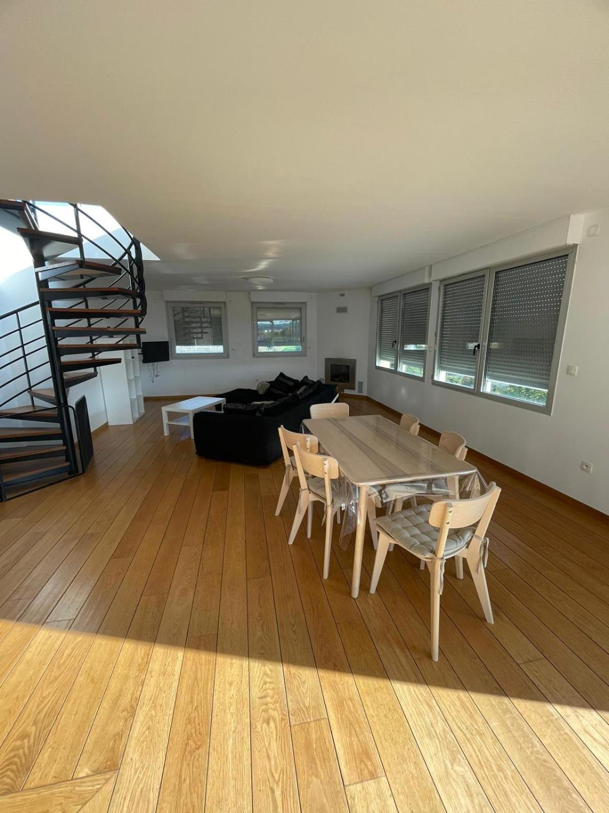 Ibis Styles Bethune Bruay La Buissiere Bagian luar foto