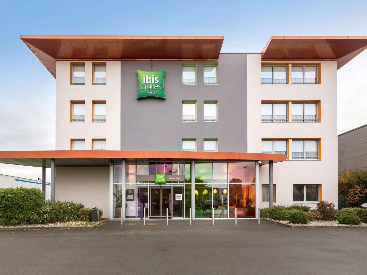 Ibis Styles Bethune Bruay La Buissiere Bagian luar foto