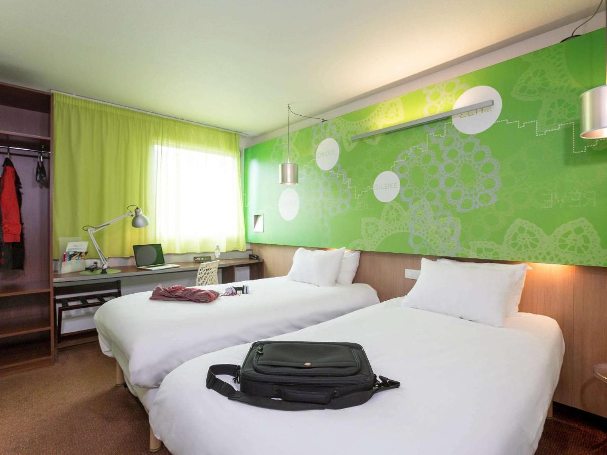 Ibis Styles Bethune Bruay La Buissiere Bagian luar foto